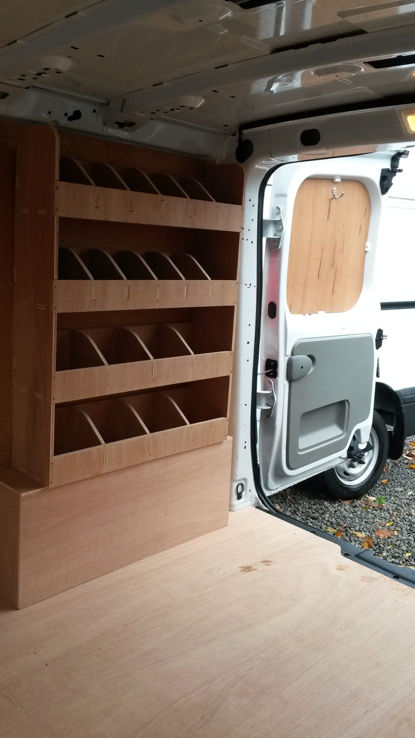 Renault Trafic wheel arch unit - Darracott Designs