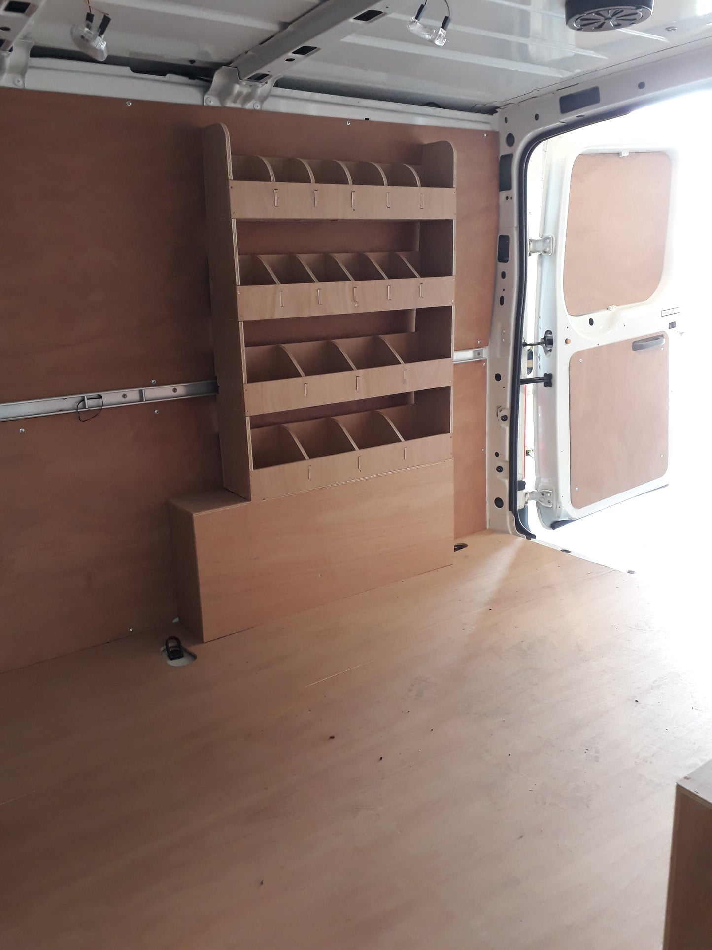 Ford Transit Mk7 Wheel Arch Van Racking - Darracott Designs